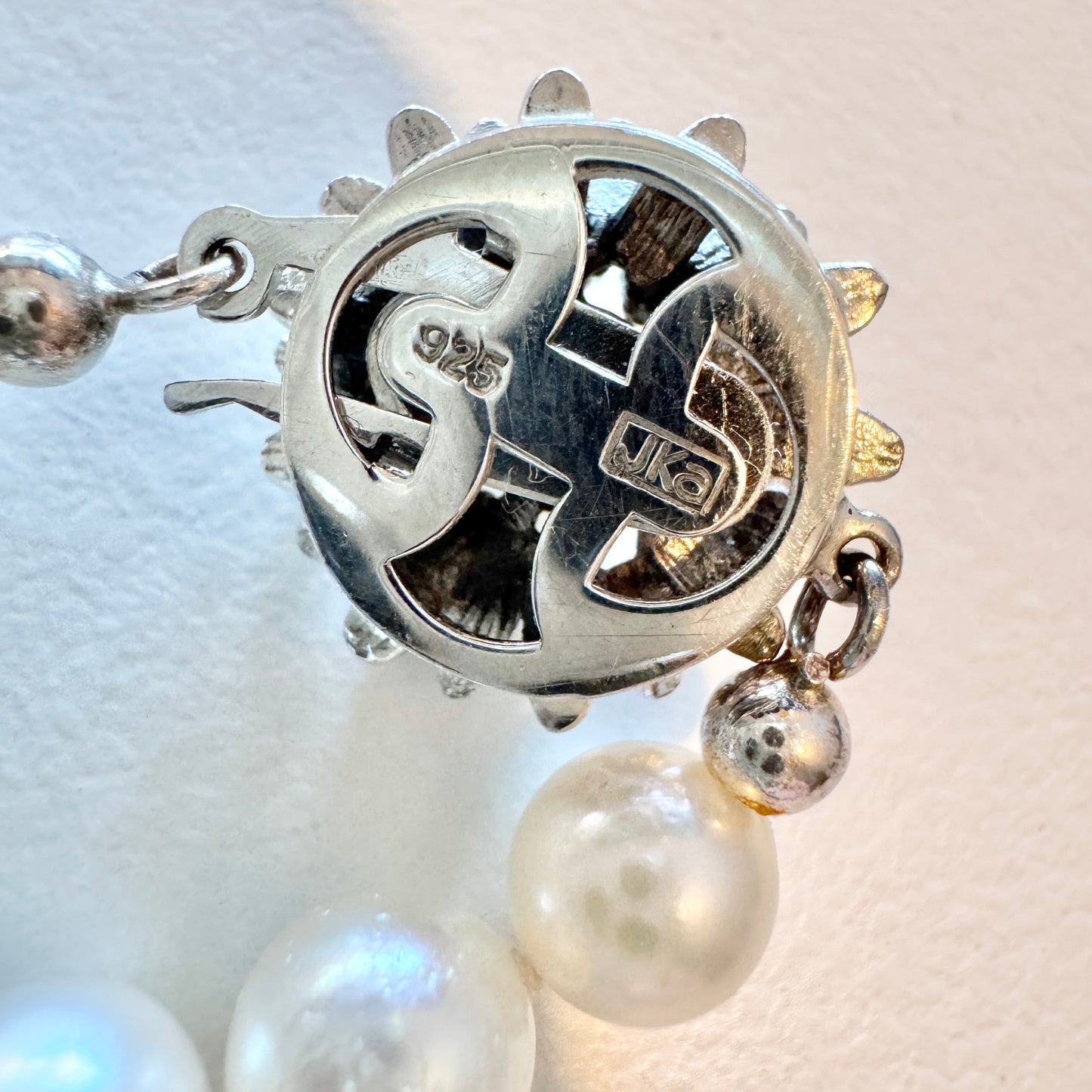 JKa Köhle, Germany. Vintage Pearl Sterling Clasp Necklace.