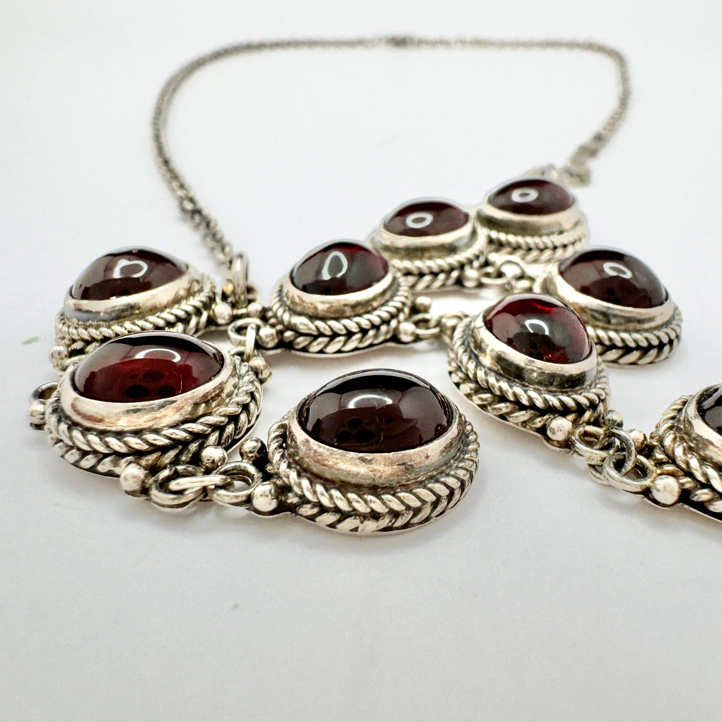 Vintage Sterling Silver Garnet Festoon Necklace.