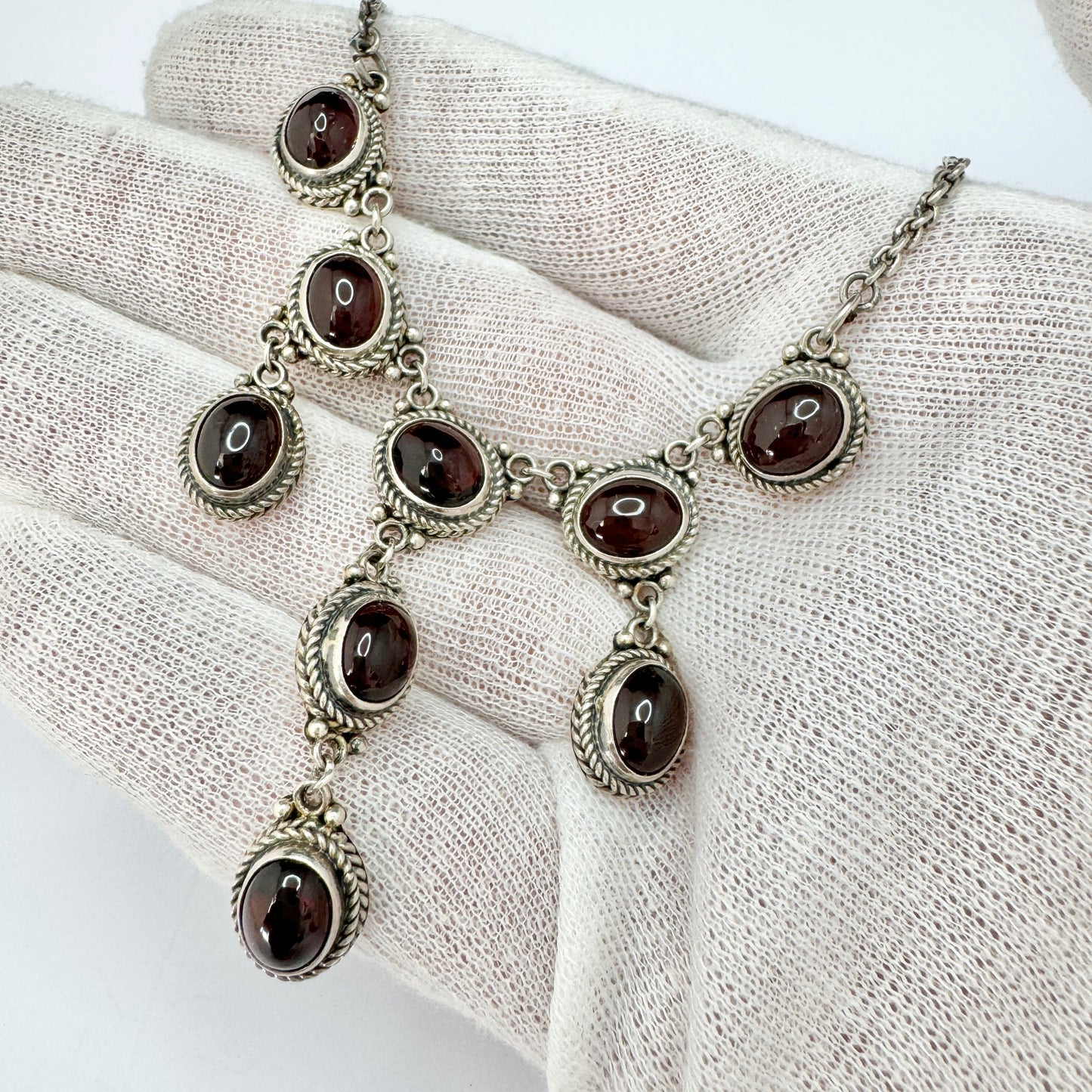 Vintage Sterling Silver Garnet Festoon Necklace.