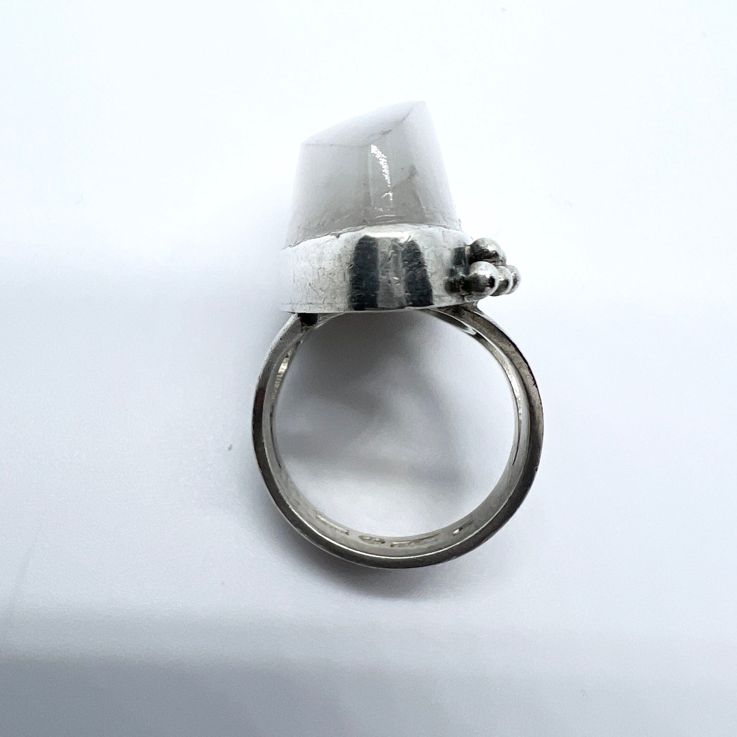 Aatos Johannes Hauli, Finland 1960-70s. Vintage Modernist Solid Silver Quartz Ring.