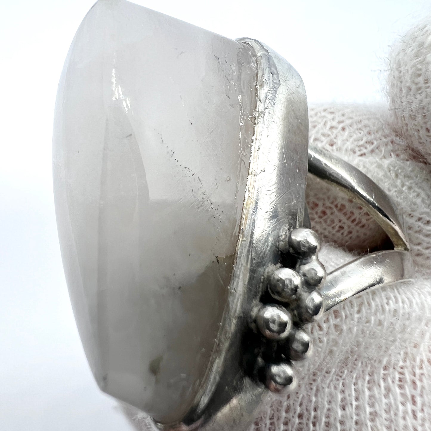 Aatos Johannes Hauli, Finland 1960-70s. Vintage Modernist Solid Silver Quartz Ring.