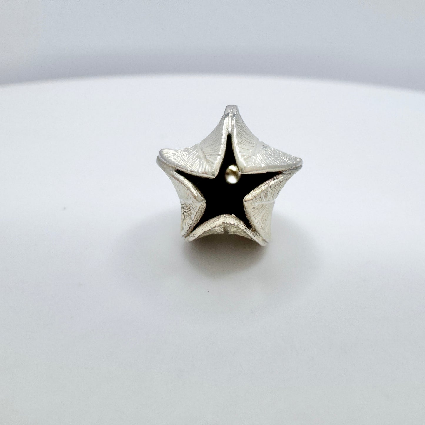 Kalevala Koru, Finland. Vintage Sterling Silver Charm / Pendant. Design: Snow Flower