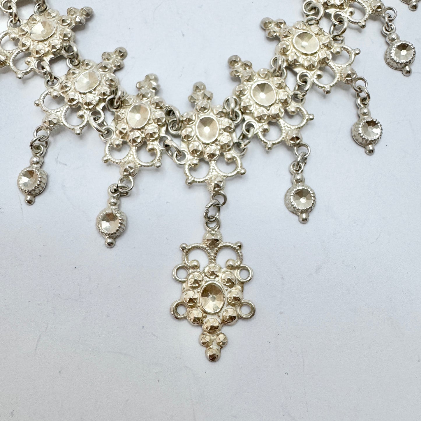 Early 1900s. Solid Silver Fringe Necklace.