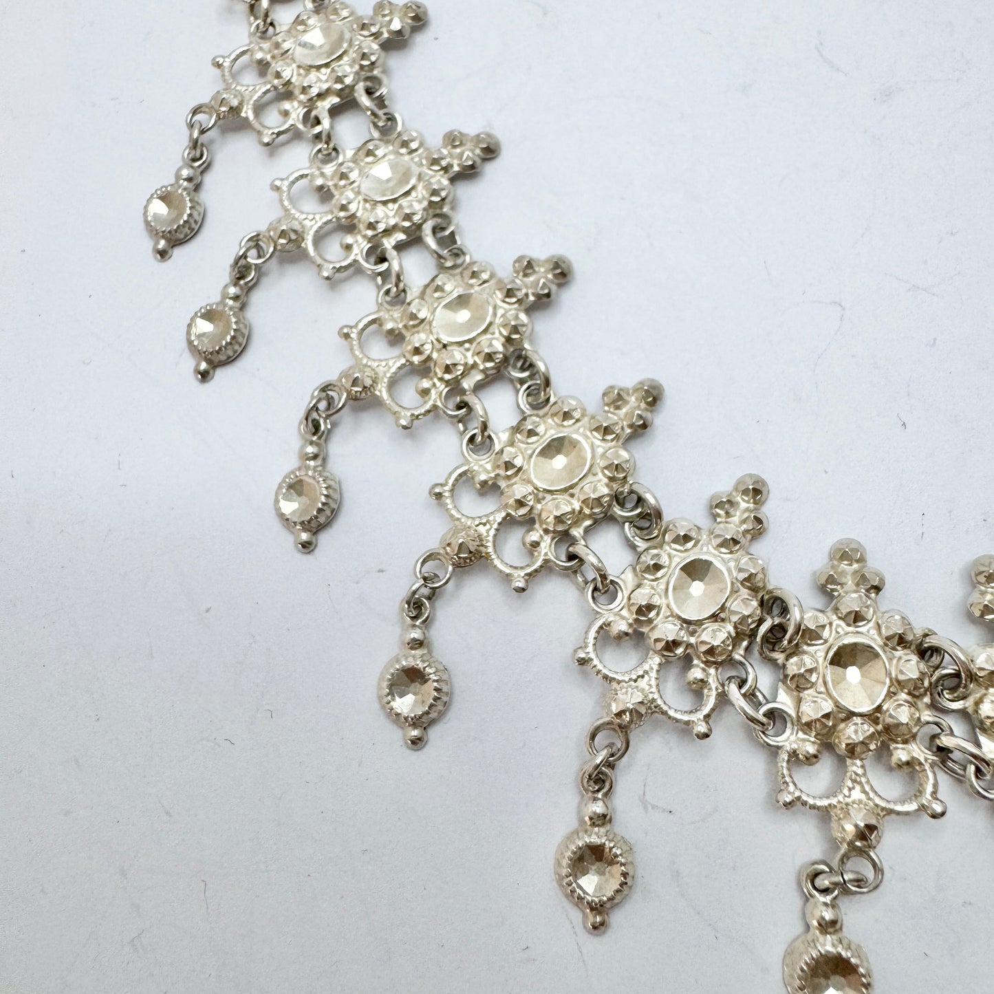 Early 1900s. Solid Silver Fringe Necklace.