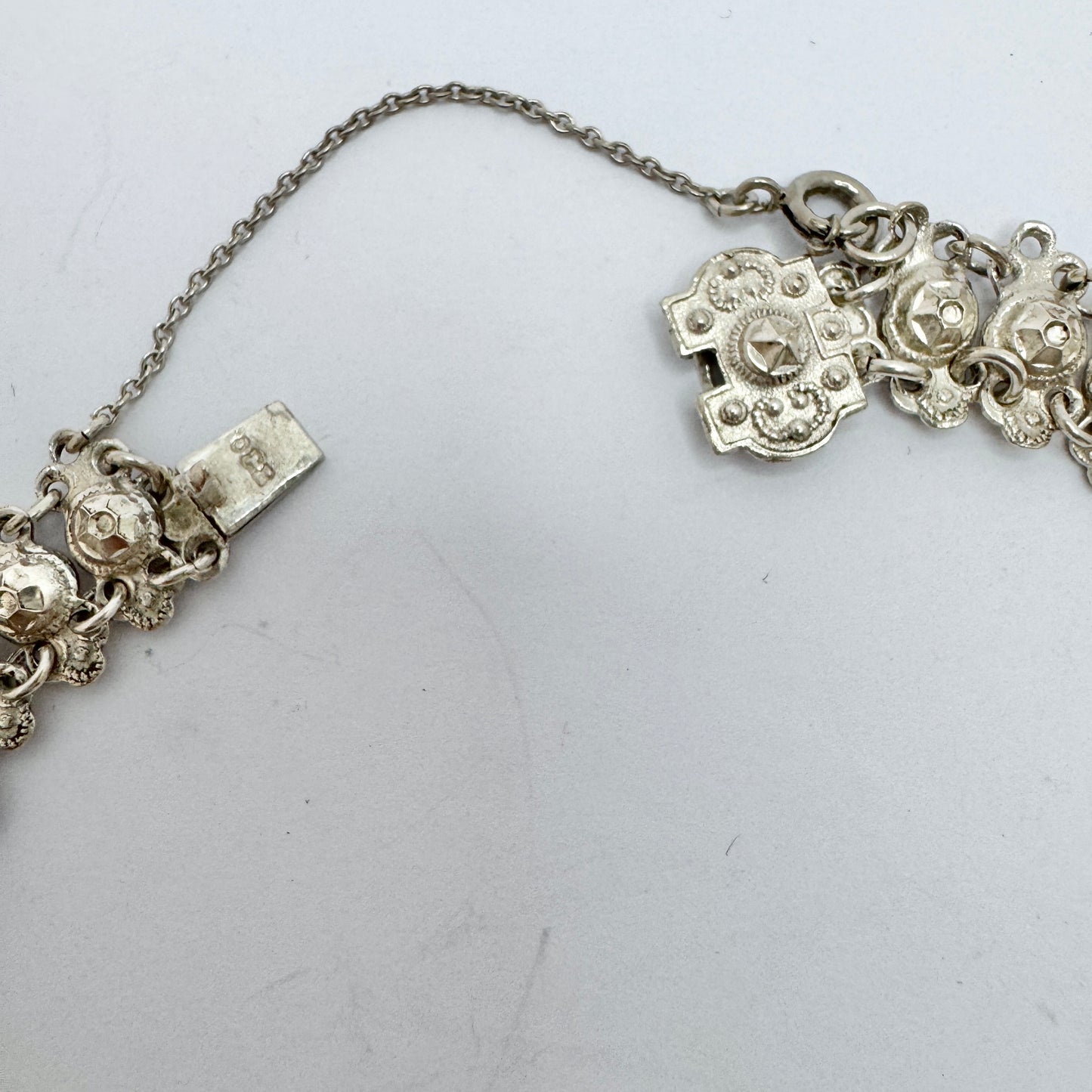 Early 1900s. Solid Silver Fringe Necklace.