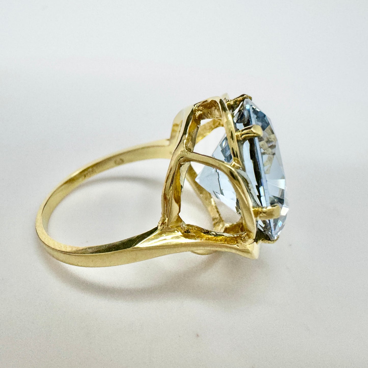 Sweden c 1960s. Vintage 18k Gold Icy Blue Synthetic Spinel Cocktail Ring.