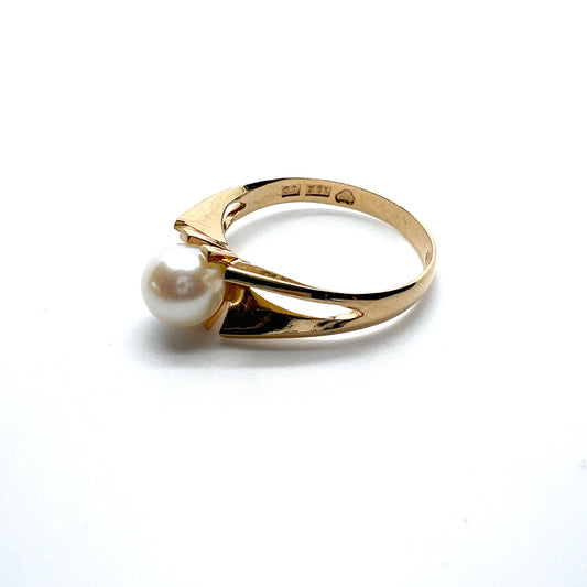 Alton Sweden year 1970, Vintage 18k Gold Cultured Pearl Ring.