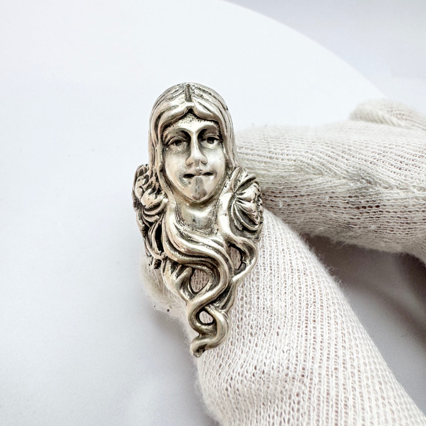 Vintage Large Sterling Silver Face Ring.