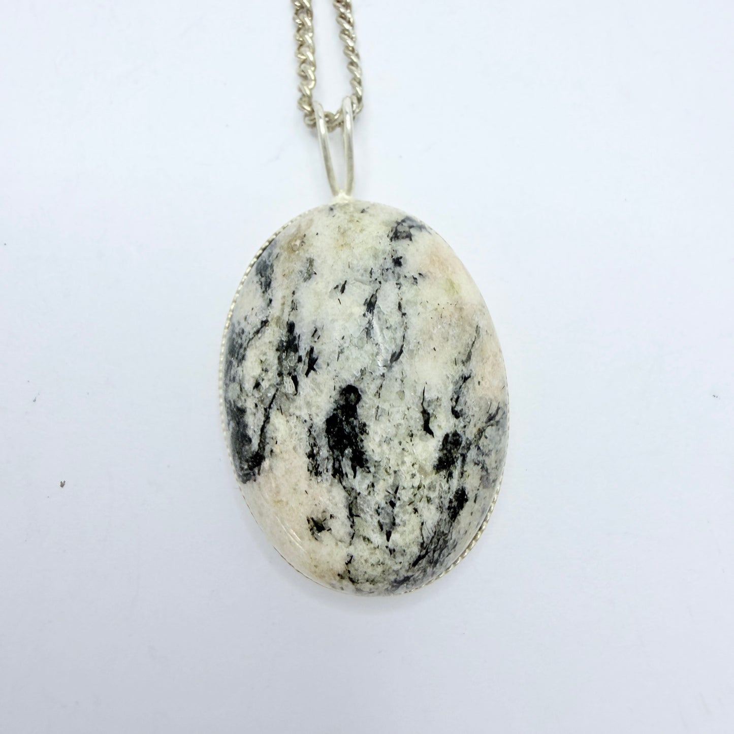 Vintage Sterling Silver Hardstone Pendant Necklace.