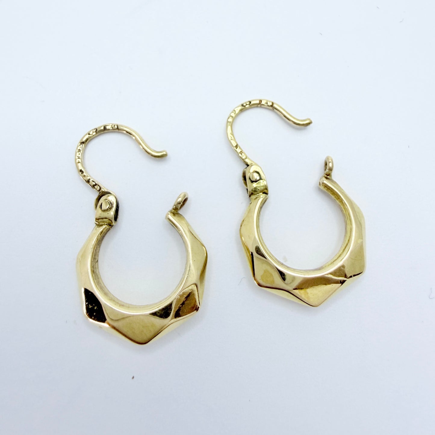 Kaplan, Sweden 1956. Vintage Mid-century 18k Gold Earrings.