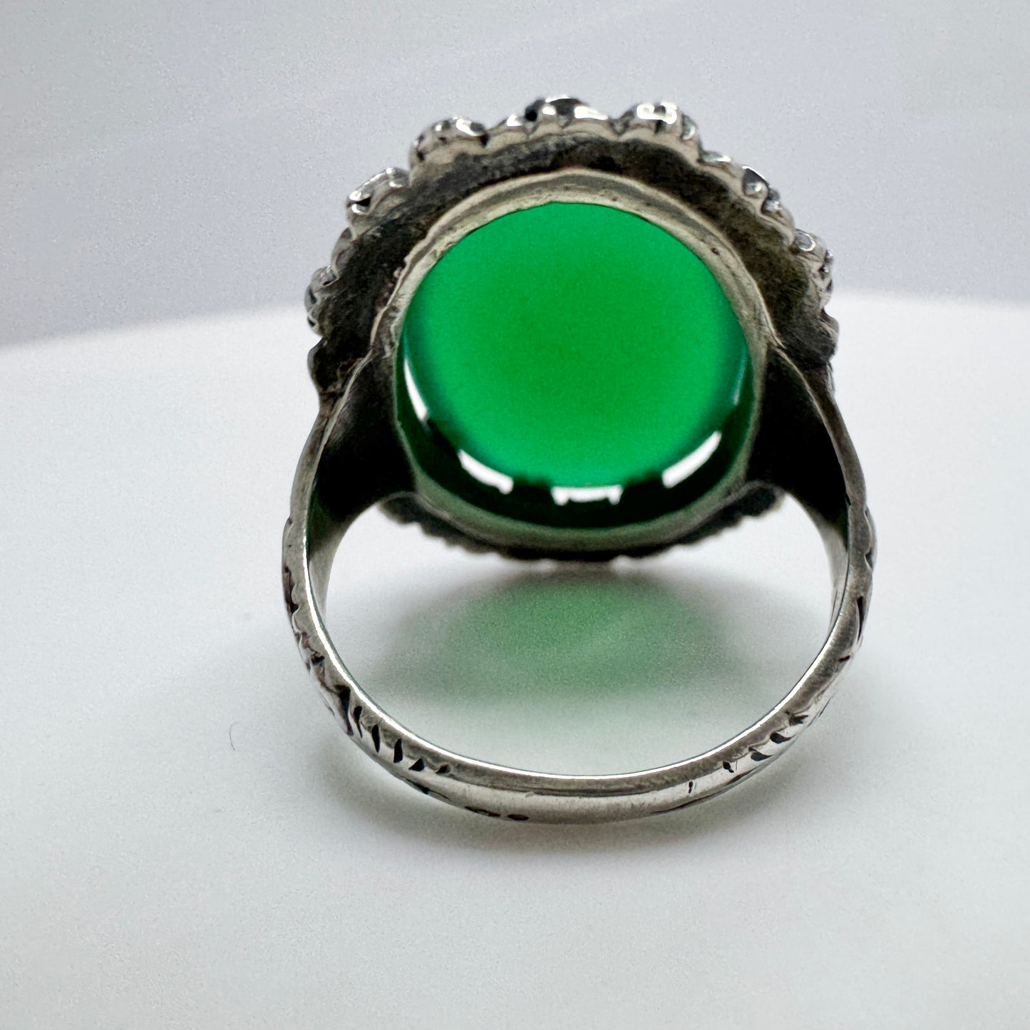Sweden 1940-50s Vintage Solid Silver Green Chrysoprase Cocktail Ring.