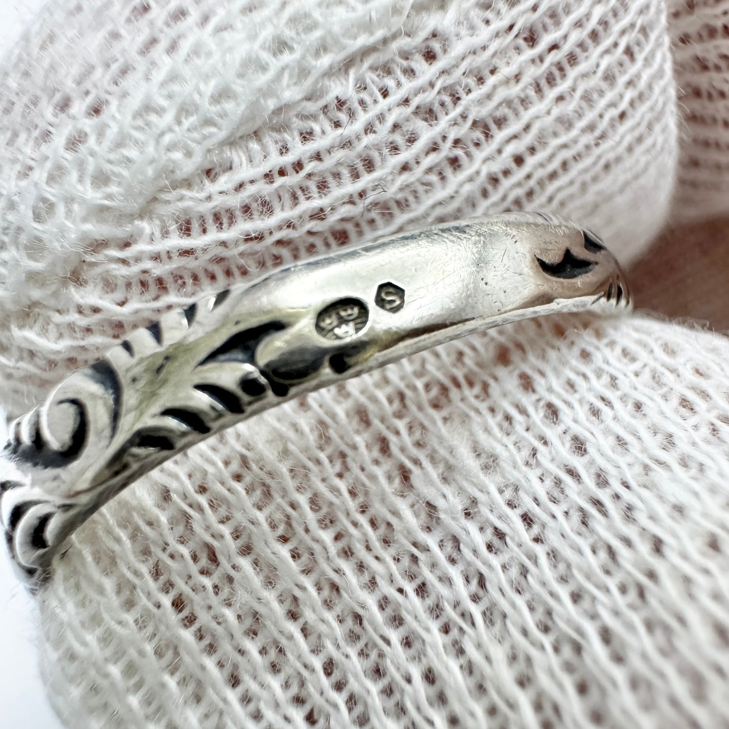 Sweden 1940-50s Vintage Solid Silver Green Chrysoprase Cocktail Ring.