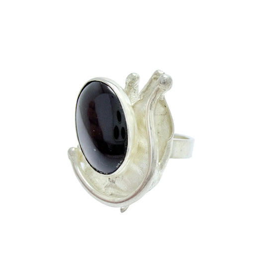 Avi Soffer, Israel Vintage Modernist Sterling Silver Onyx Ring. Signed.