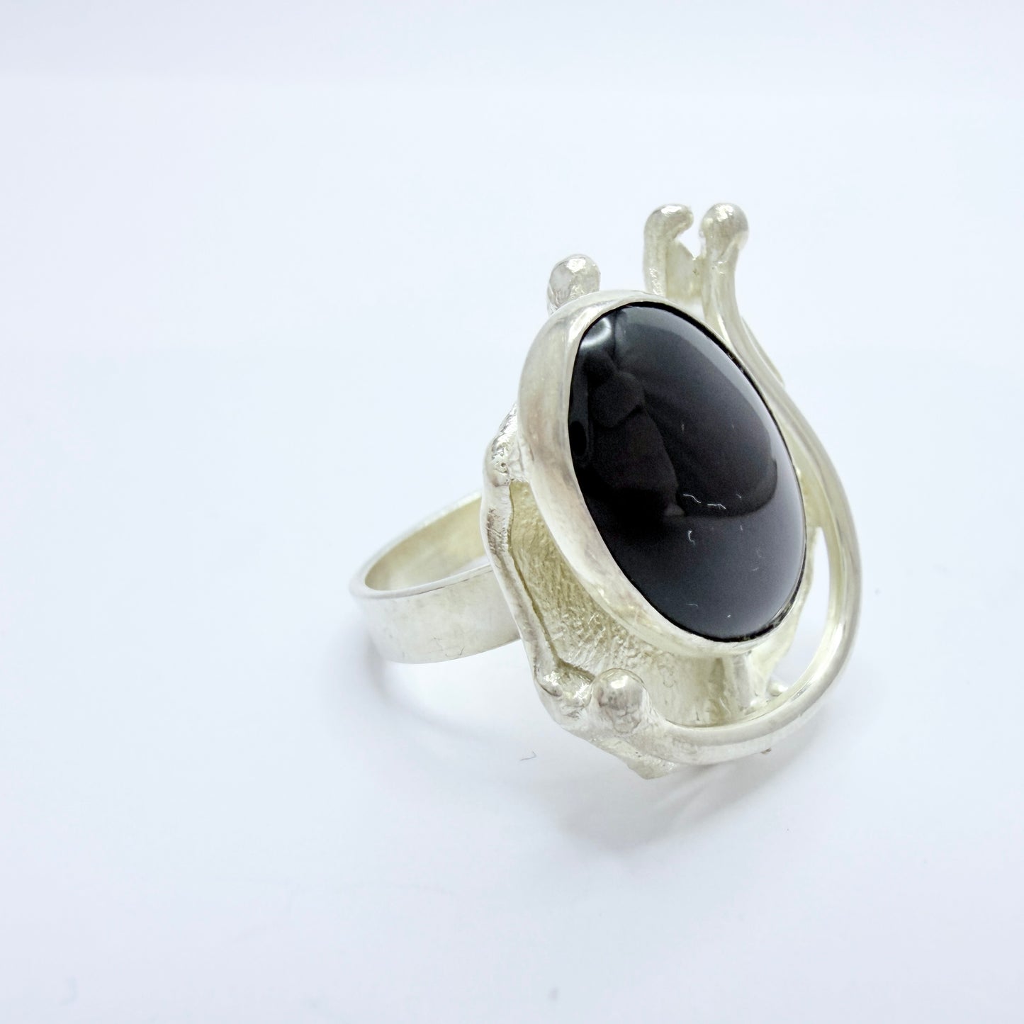Avi Soffer, Israel Vintage Modernist Sterling Silver Onyx Ring. Signed.