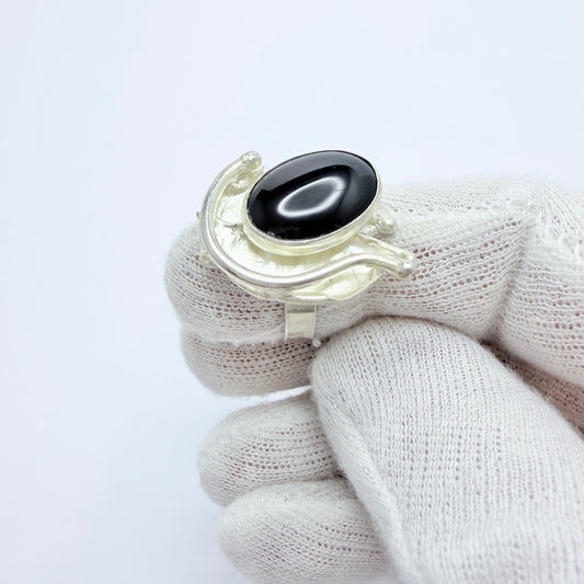 Avi Soffer, Israel Vintage Modernist Sterling Silver Onyx Ring. Signed.