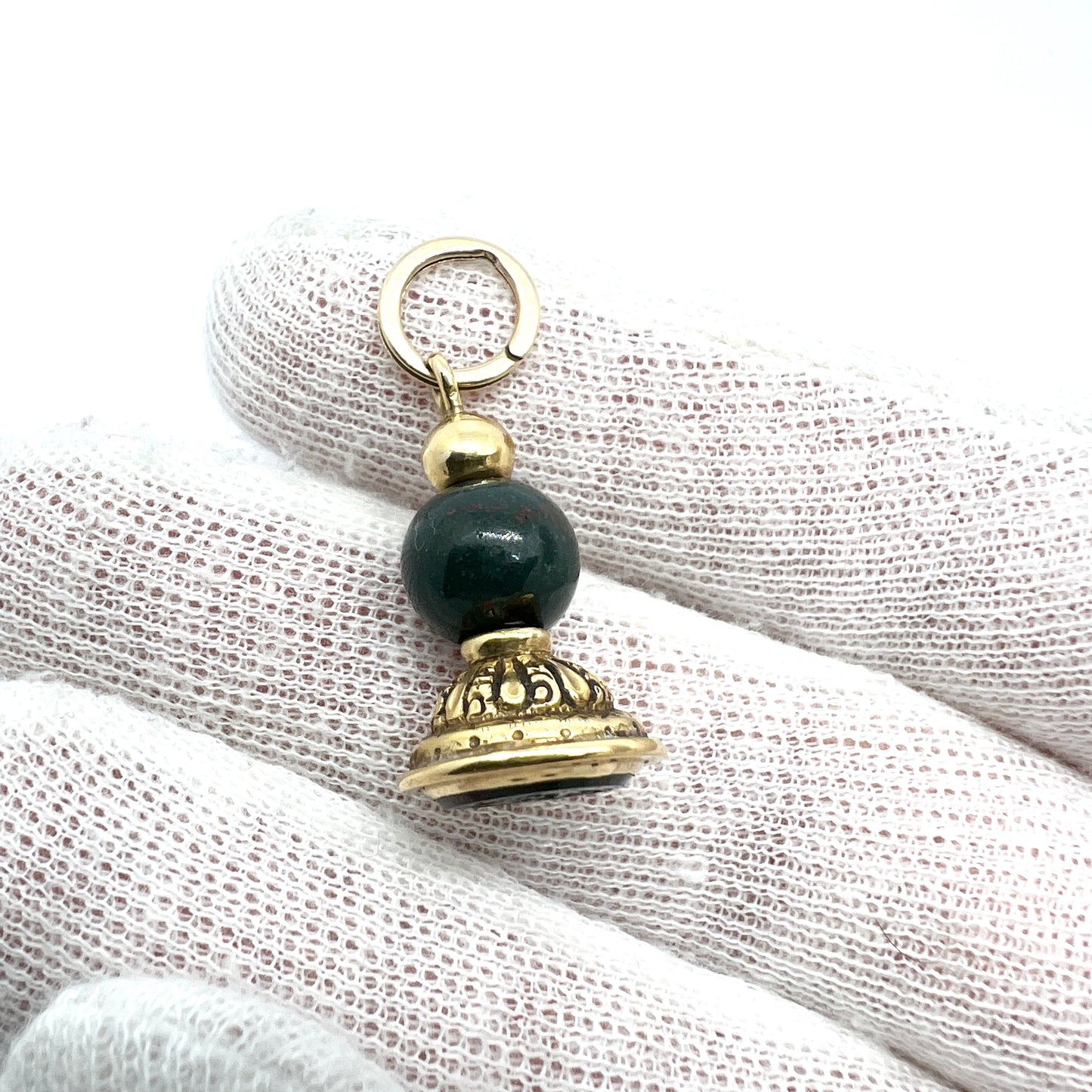 Antique 18k Gold Bloodstone Wax Seal Fob Charm Pendant. ST or TS.