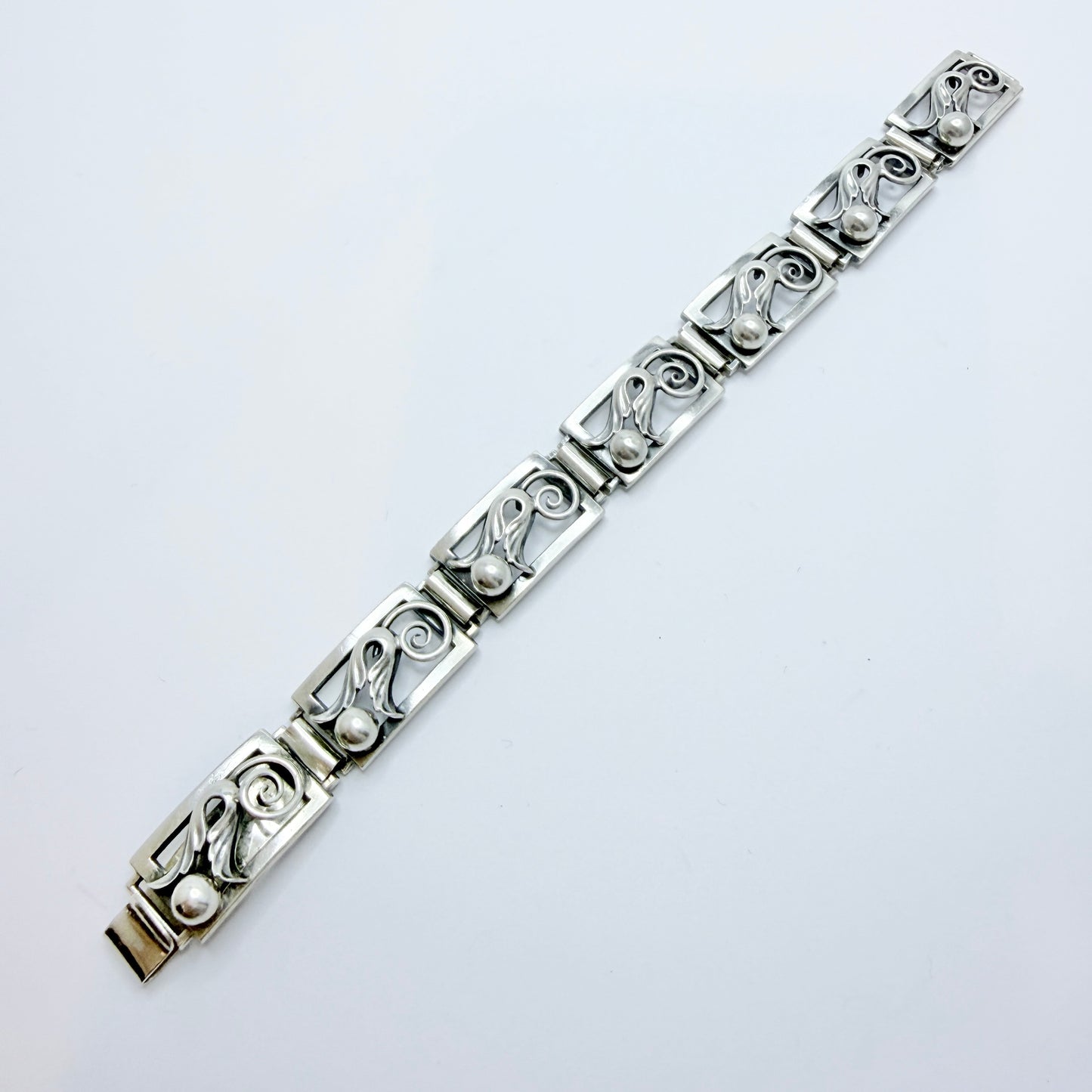 G Dahlgren, Sweden year 1950. Vintage Mid-century Sterling Silver Bracelet.