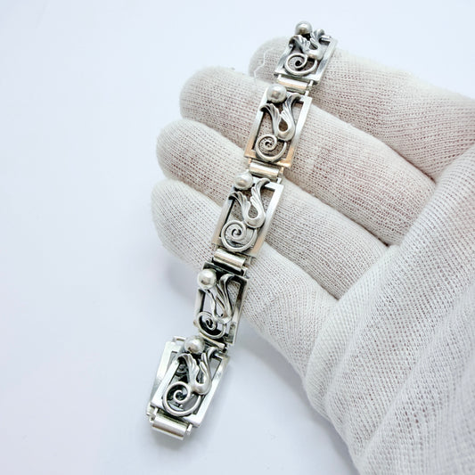 G Dahlgren, Sweden year 1950. Vintage Mid-century Sterling Silver Bracelet.