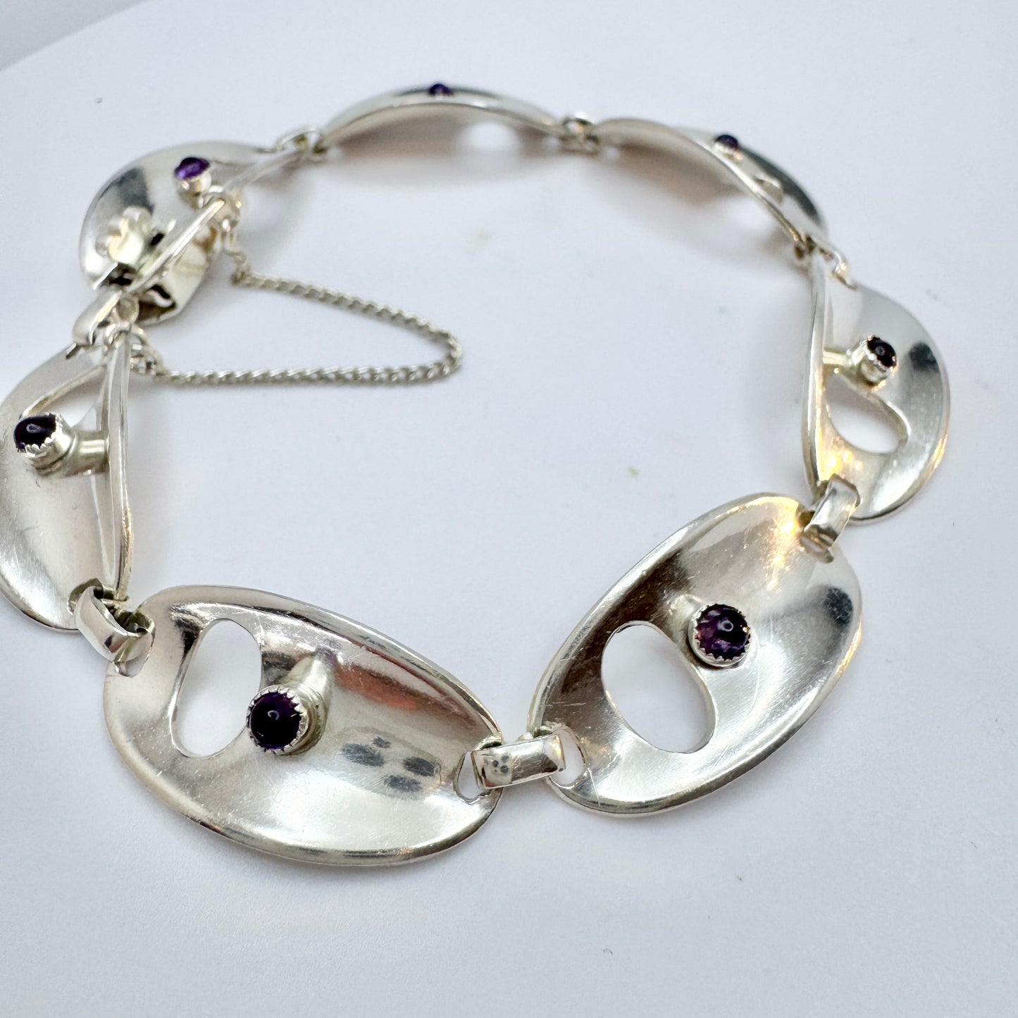 Kaplan, Sweden 1961. Vintage Sterling Silver Amethyst Bracelet.