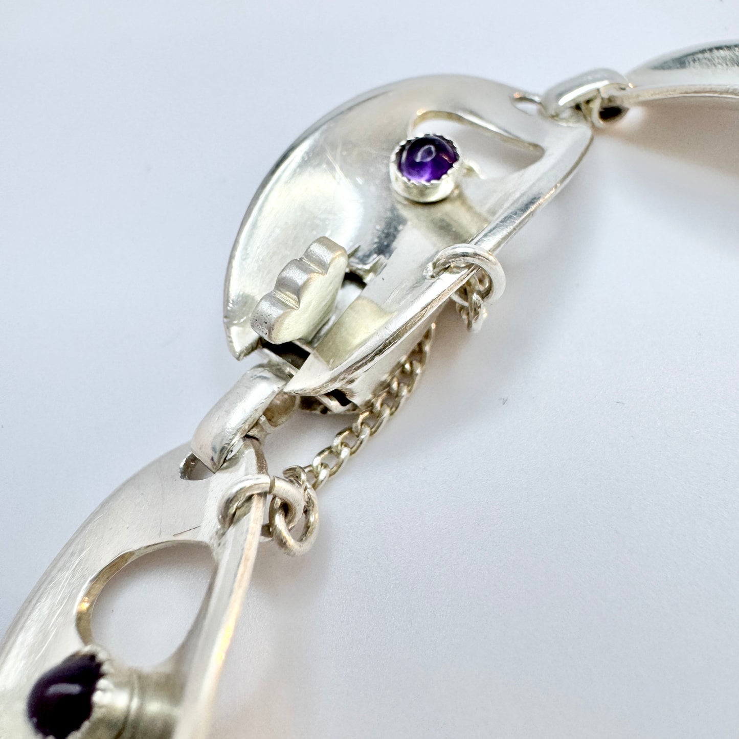 Kaplan, Sweden 1961. Vintage Sterling Silver Amethyst Bracelet.