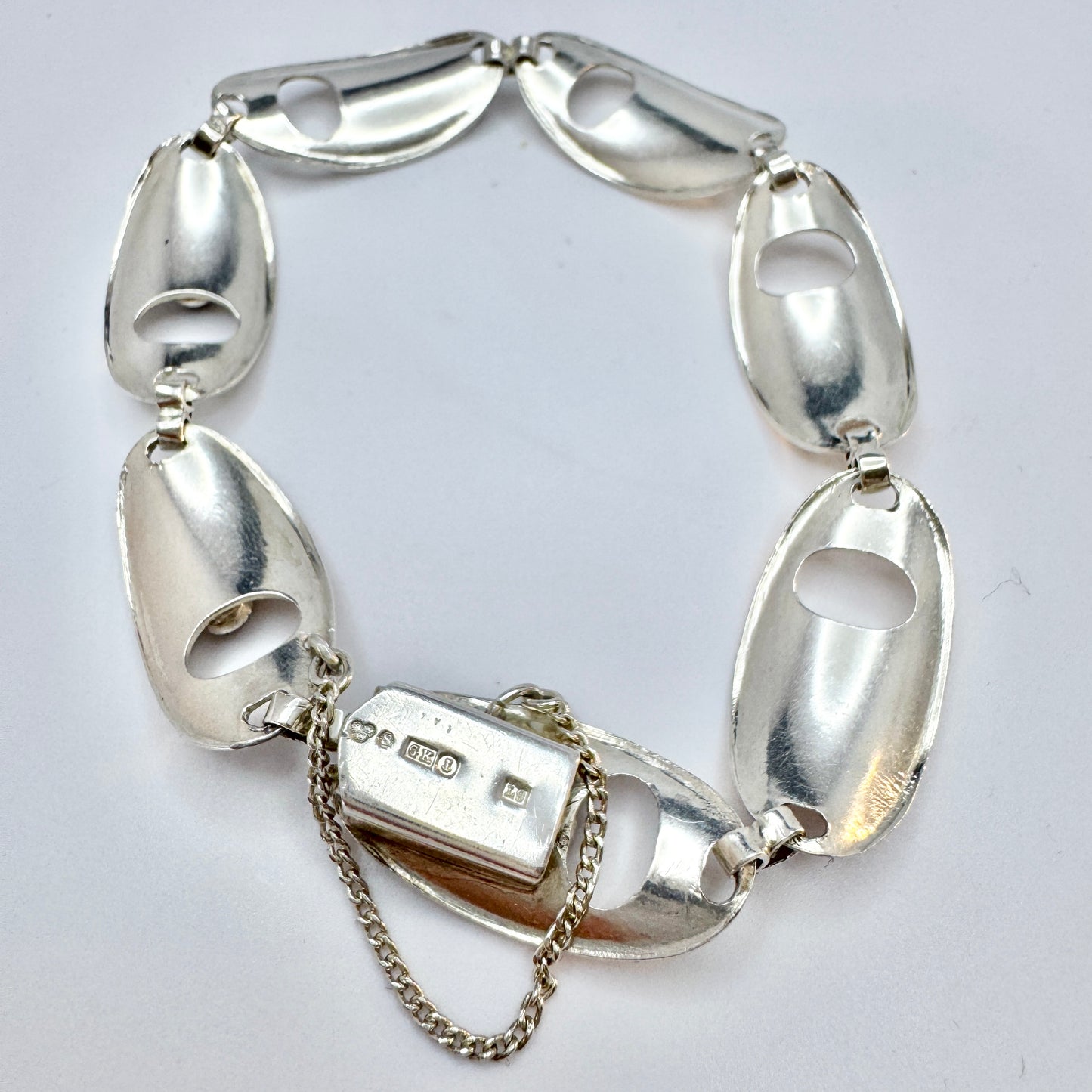 Kaplan, Sweden 1961. Vintage Sterling Silver Amethyst Bracelet.