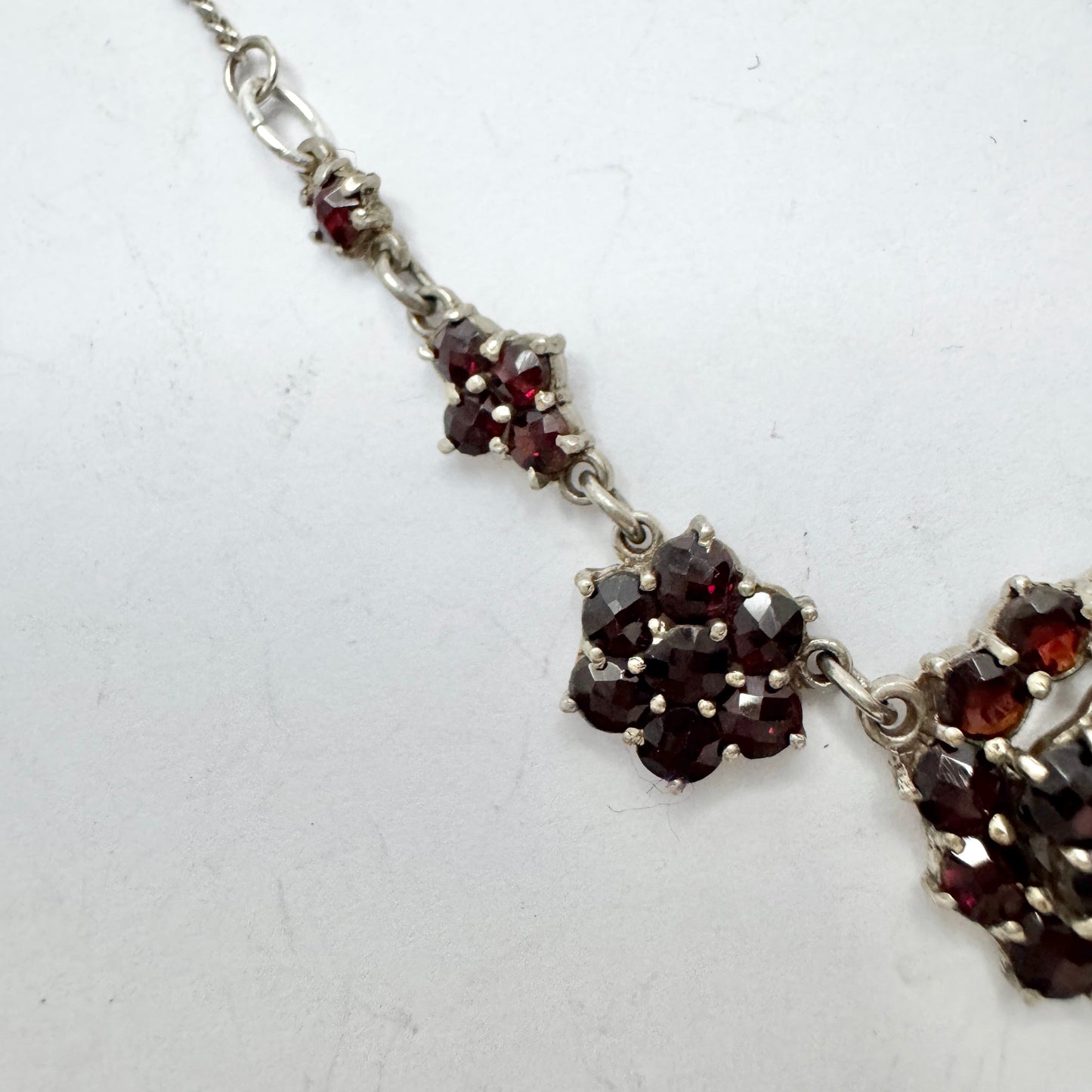 Vintage Solid Silver Garnet Necklace.