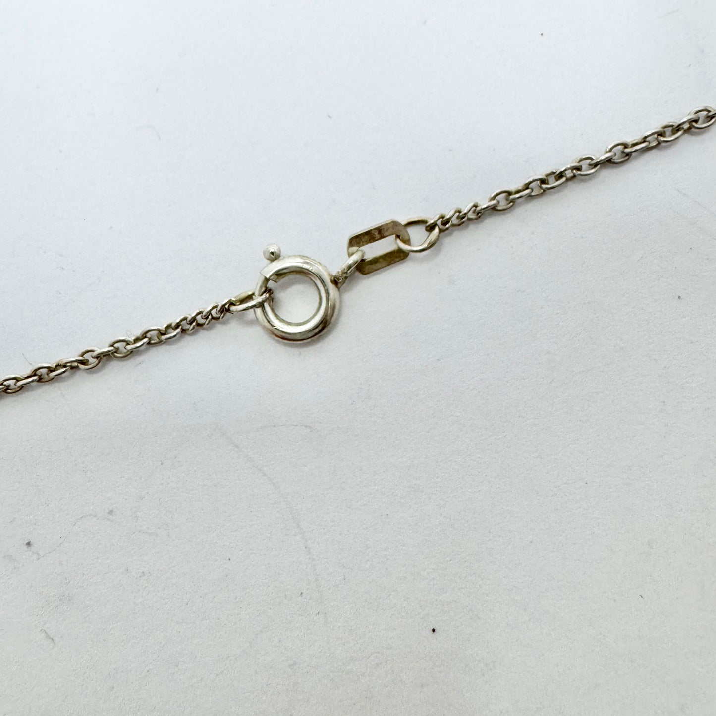 Vintage Solid Silver Garnet Necklace.