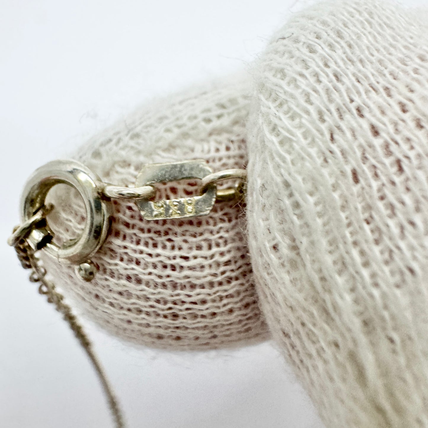 Vintage Solid Silver Garnet Necklace.