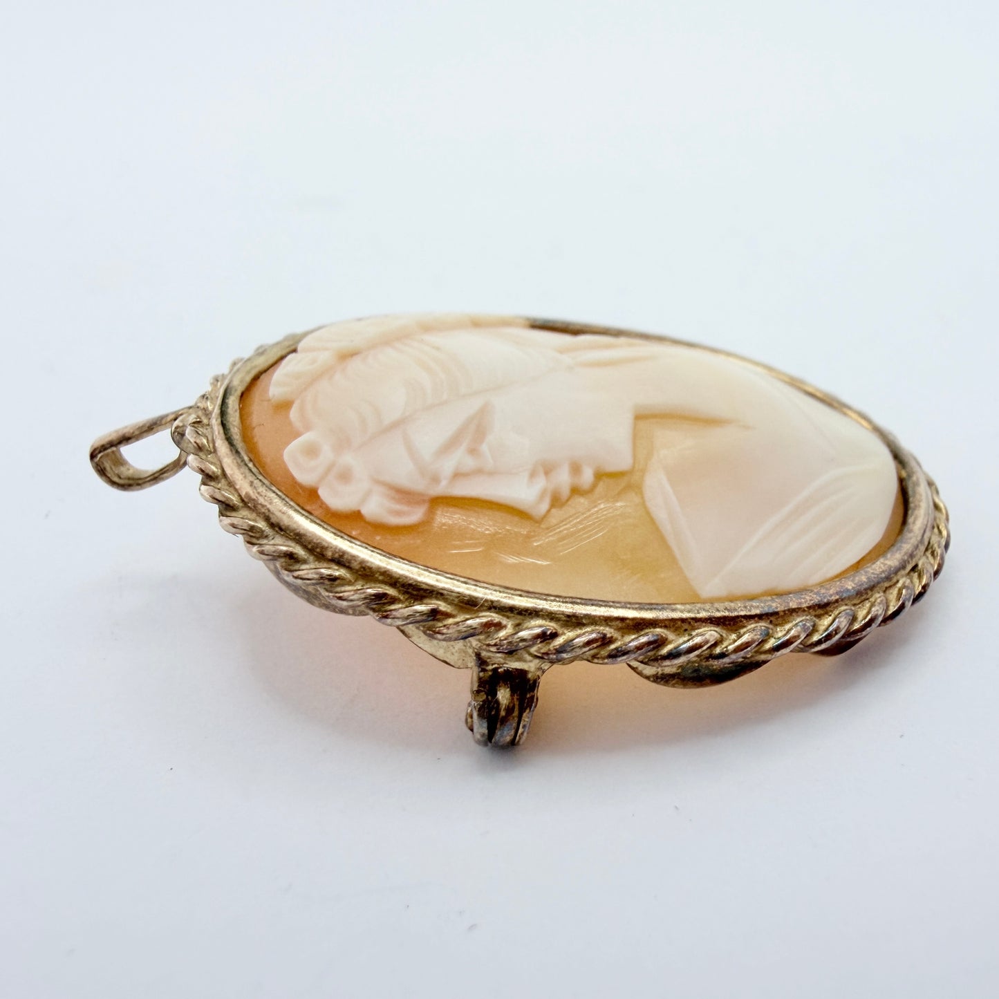 Vintage c 1940s. Solid Silver Cameo Pendant Brooch.