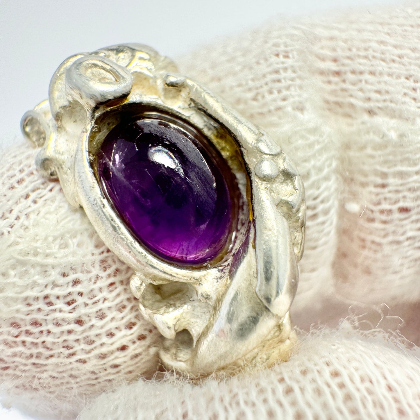 Juhls Kautokeino, Norway. Vintage Sterling Silver Amethyst Ring.