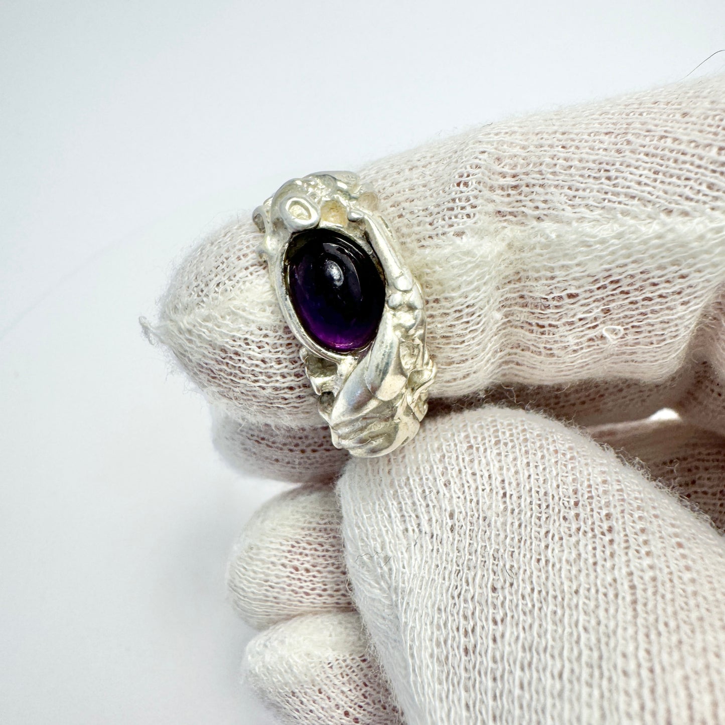 Juhls Kautokeino, Norway. Vintage Sterling Silver Amethyst Ring.