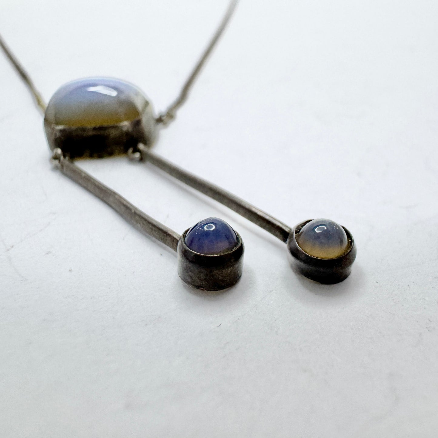 Sweden early 1900s. Solid Silver Chalcedony Négligée Necklace.