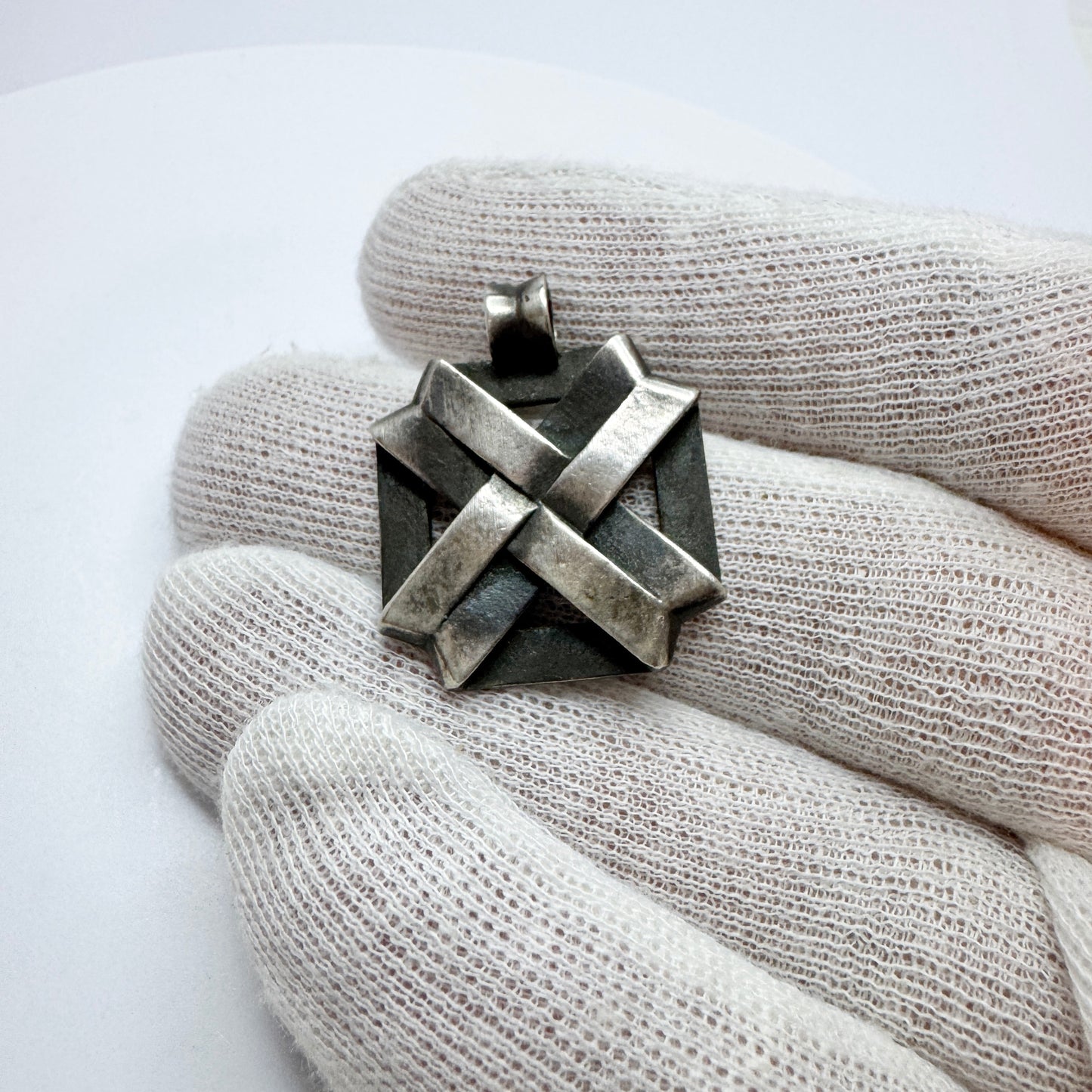 LU, Finland. Vintage Sterling Silver Pendant.