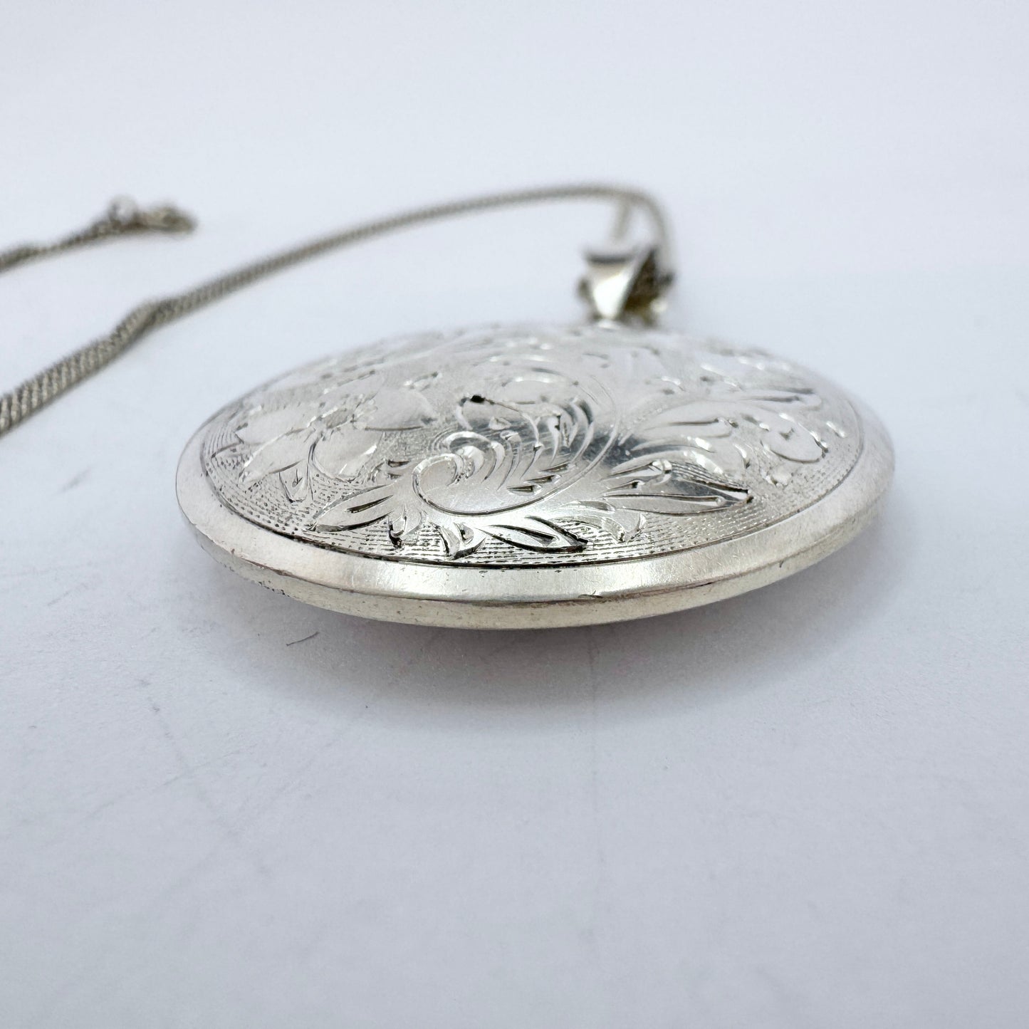 E Forssell, Sweden 1947. Vintage Sterling Silver Floral Pendant Necklace.