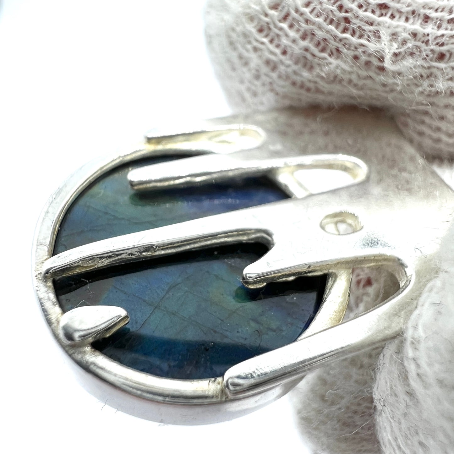 Kultakeskus Oy, Finland. Vintage Sterling Silver Spectrolite Pendant.