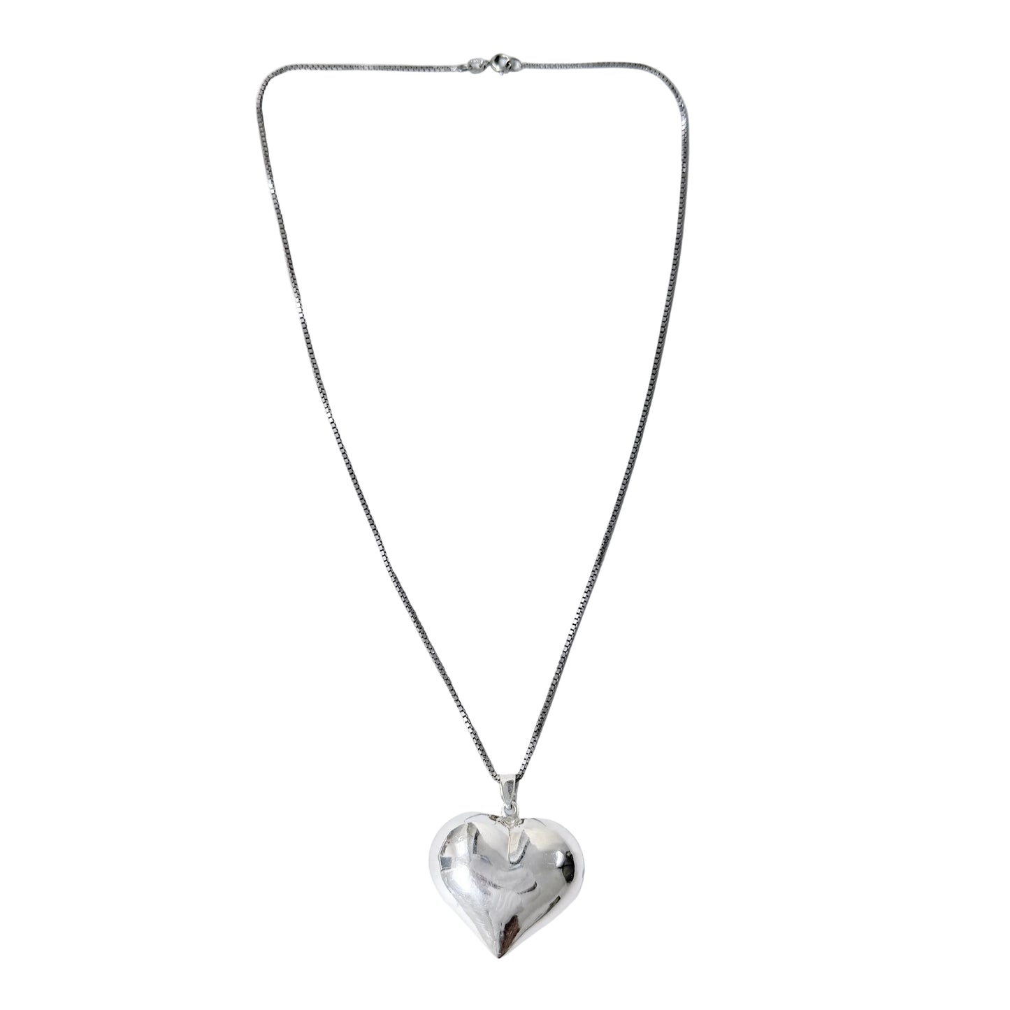 Vintage Sterling Silver Puffy Heart Pendant Necklace.