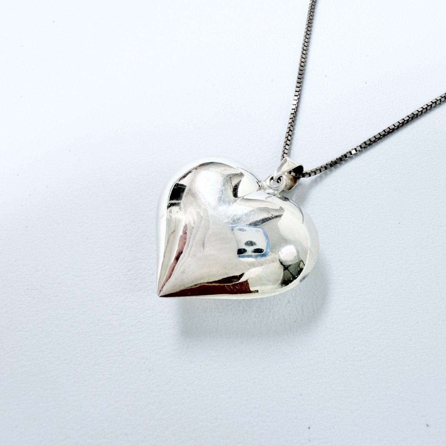 Vintage Sterling Silver Puffy Heart Pendant Necklace.