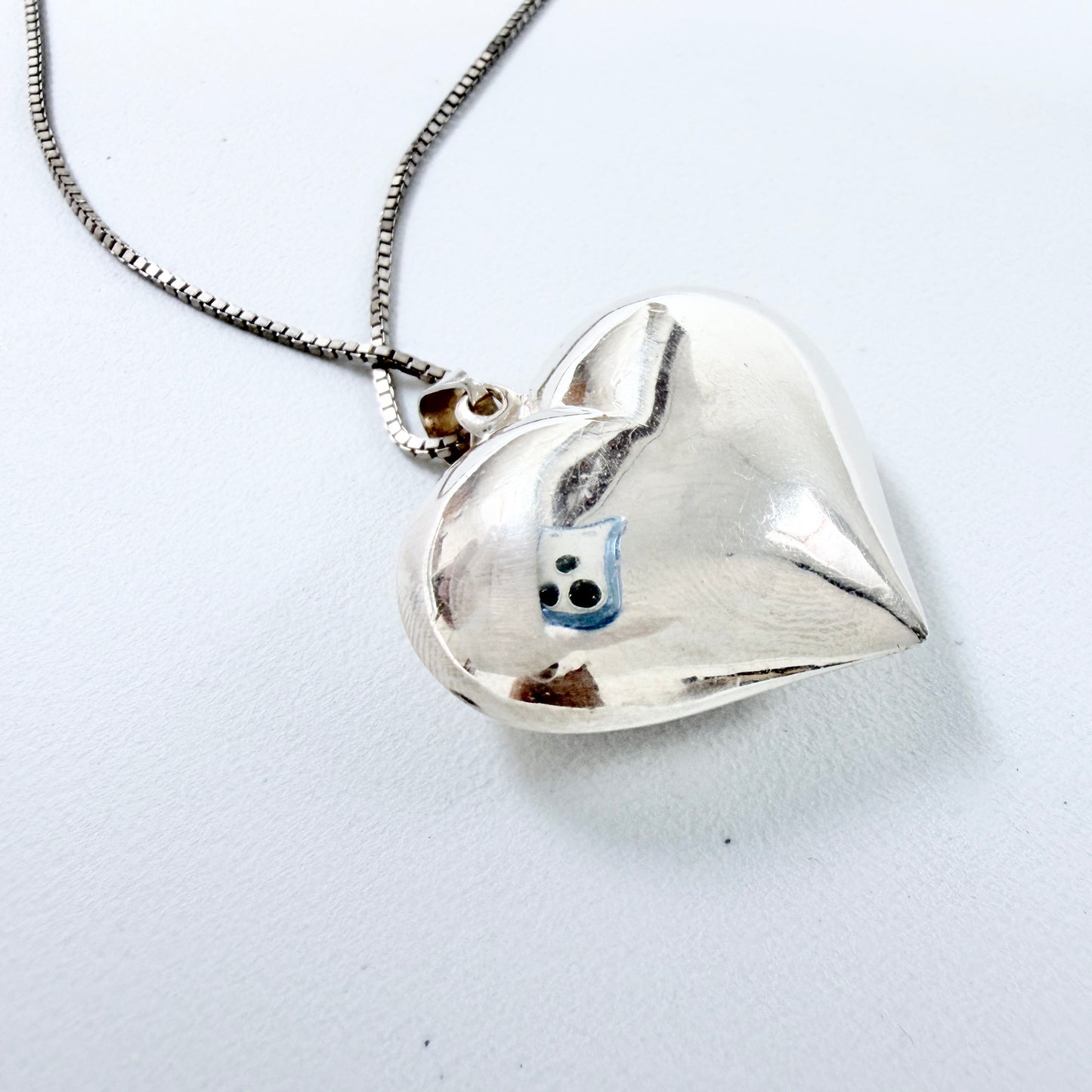 Vintage Sterling Silver Puffy Heart Pendant Necklace.