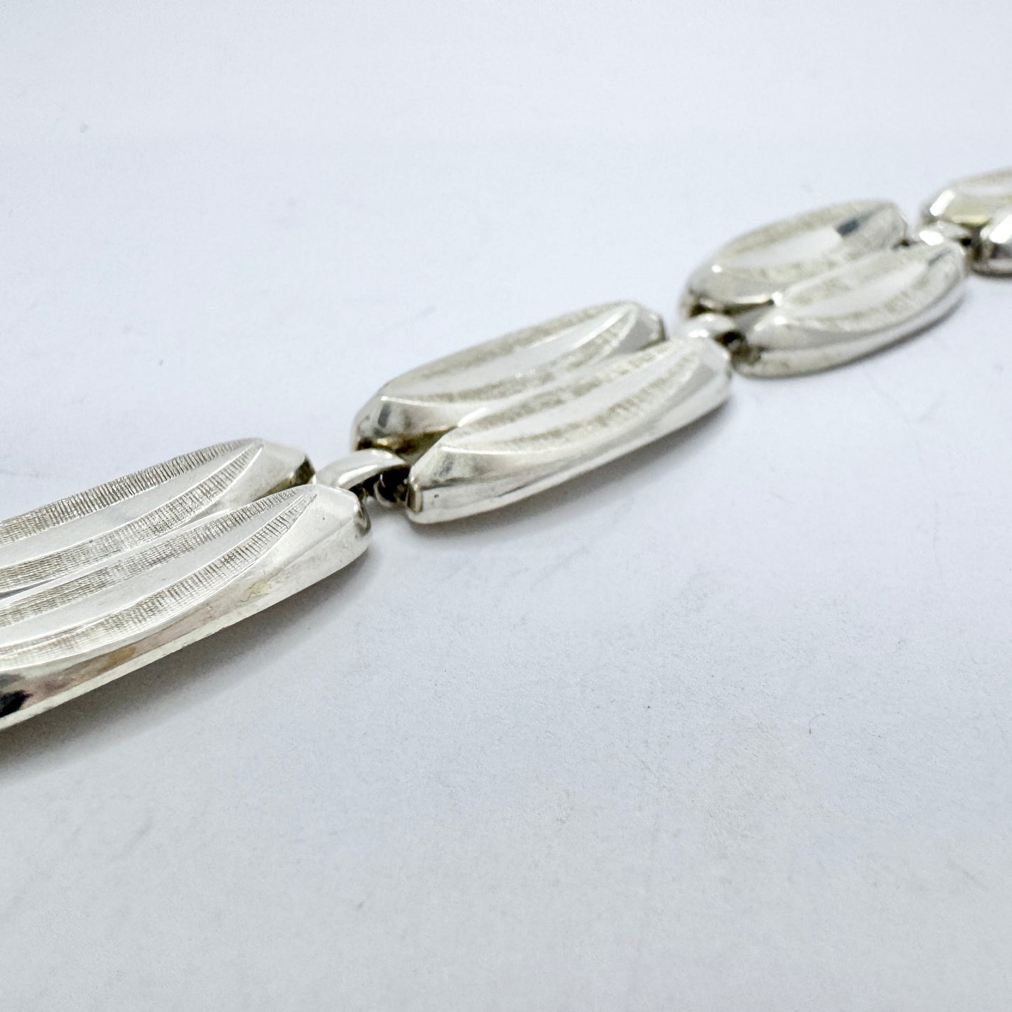 K&L-Kordes Lichtenfels, Germany c1950s. Solid SIlver Bracelet.