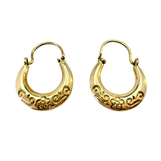 Sweden c 1950s. Vintage 18k Gold Earrings.