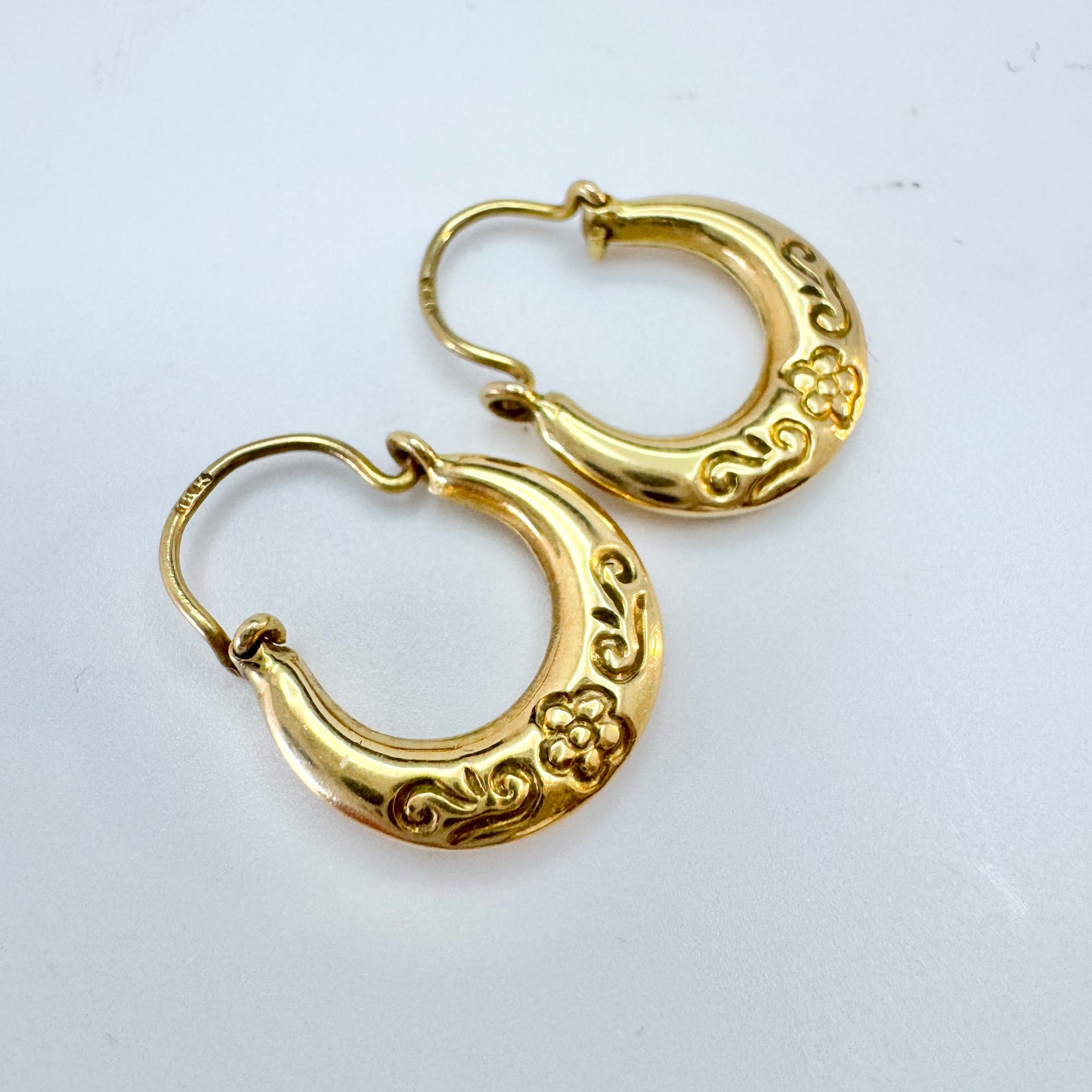 Sweden c 1950s. Vintage 18k Gold Earrings.