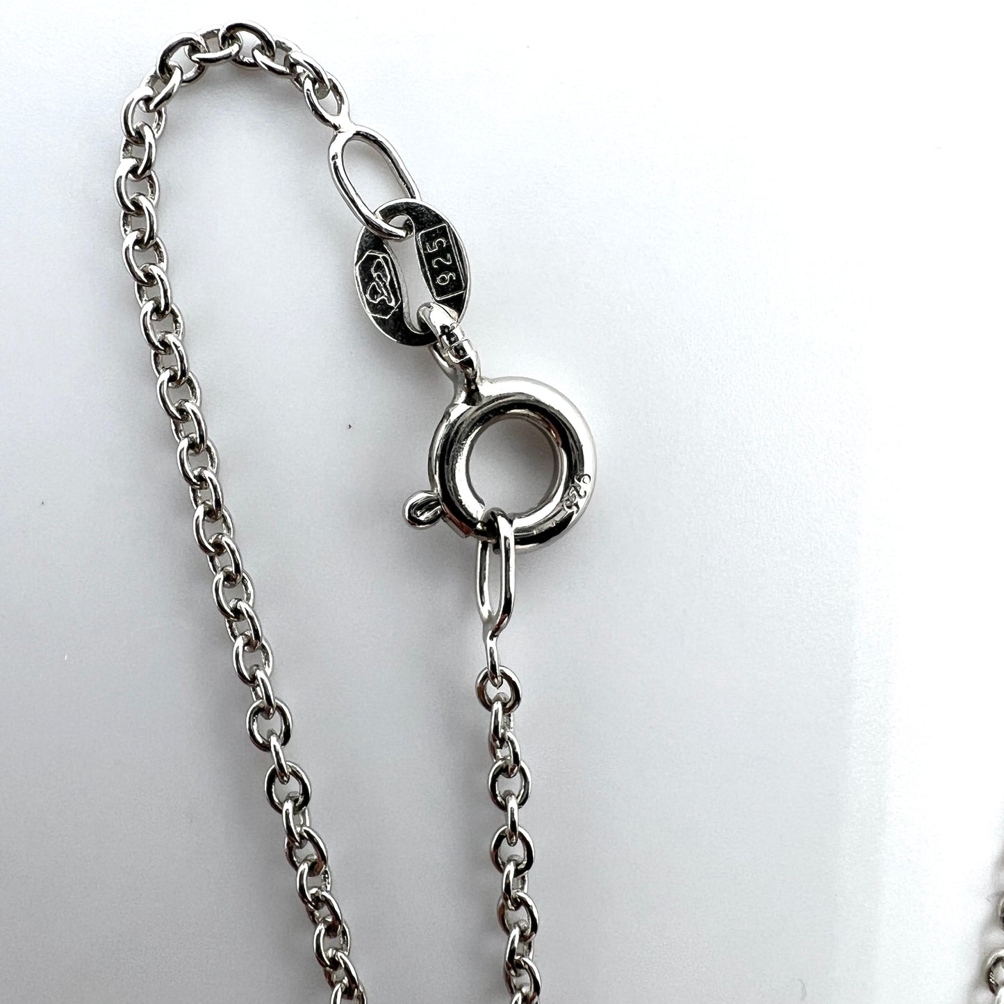 Kultakeskus Oy, Finland. Vintage Sterling Silver Pendant Necklace.