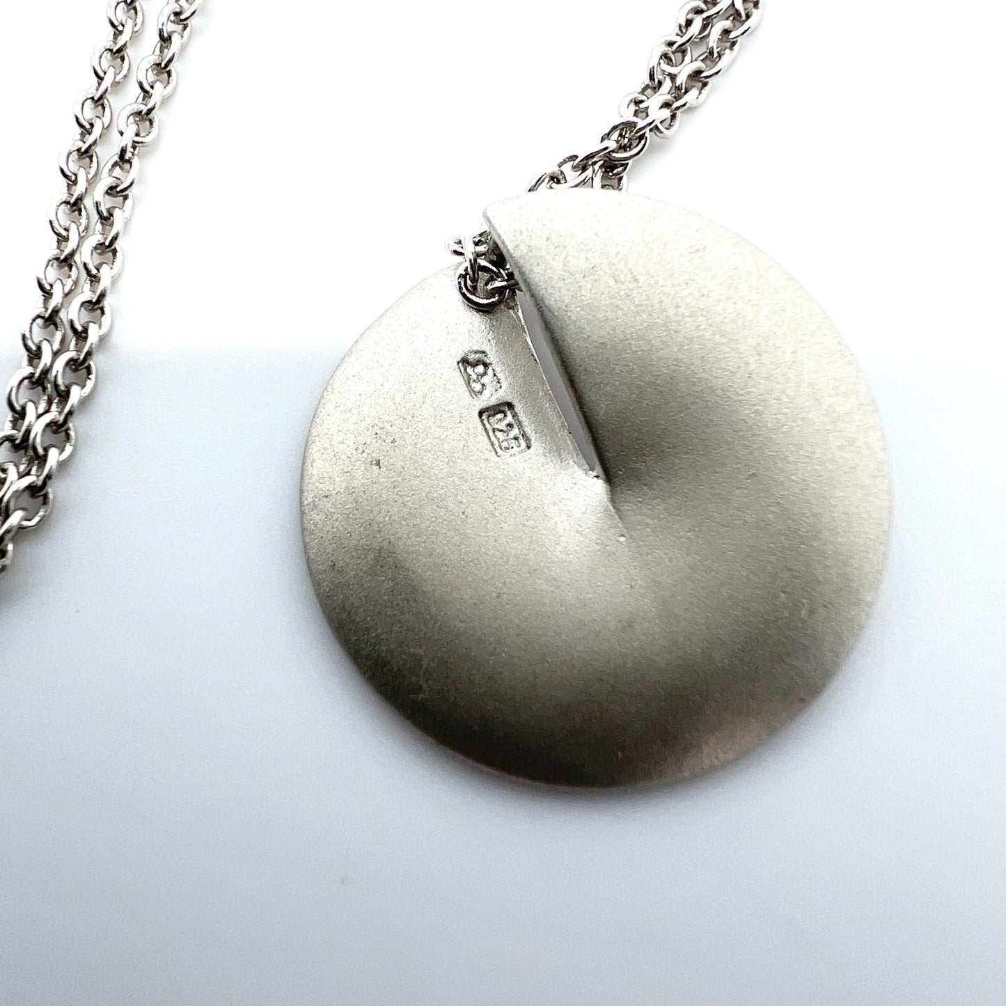 Kultakeskus Oy, Finland. Vintage Sterling Silver Pendant Necklace.