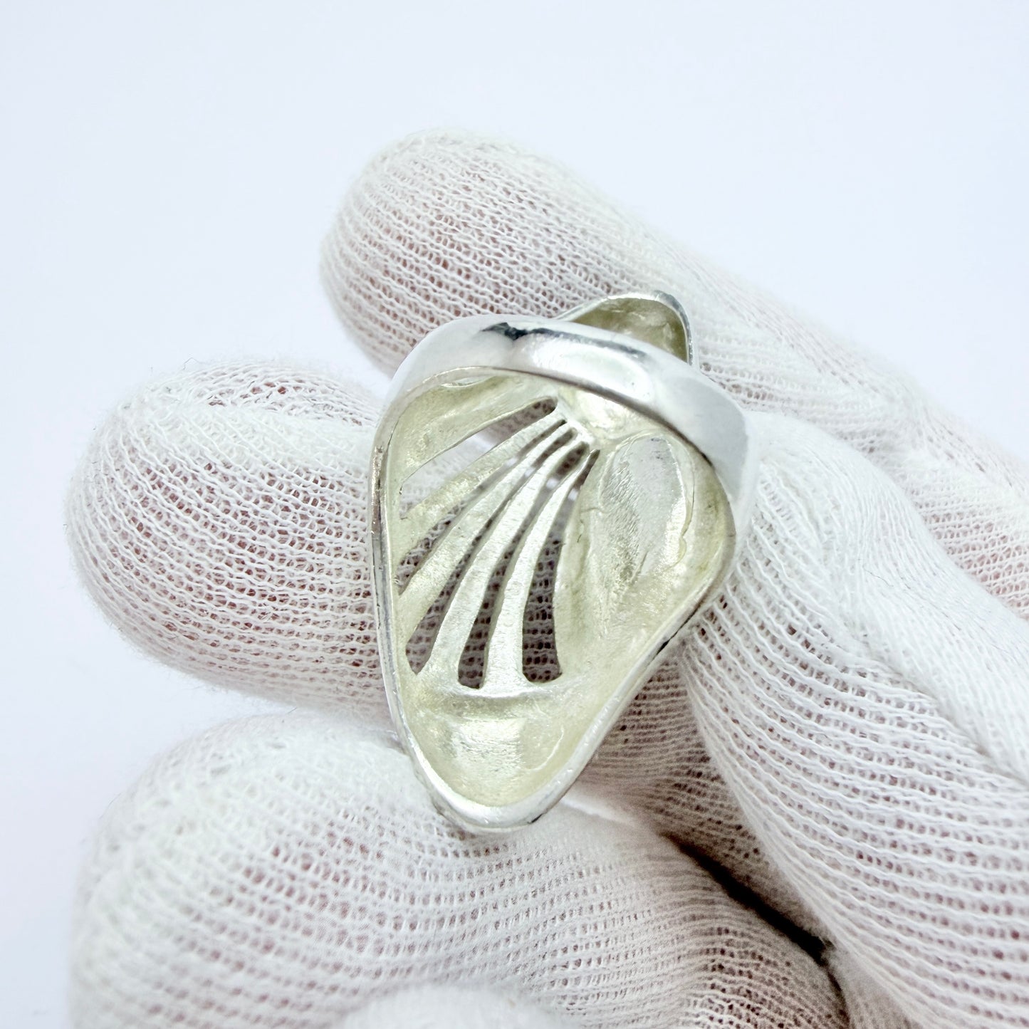 Vintage Sterling Silver Onyx Ring.