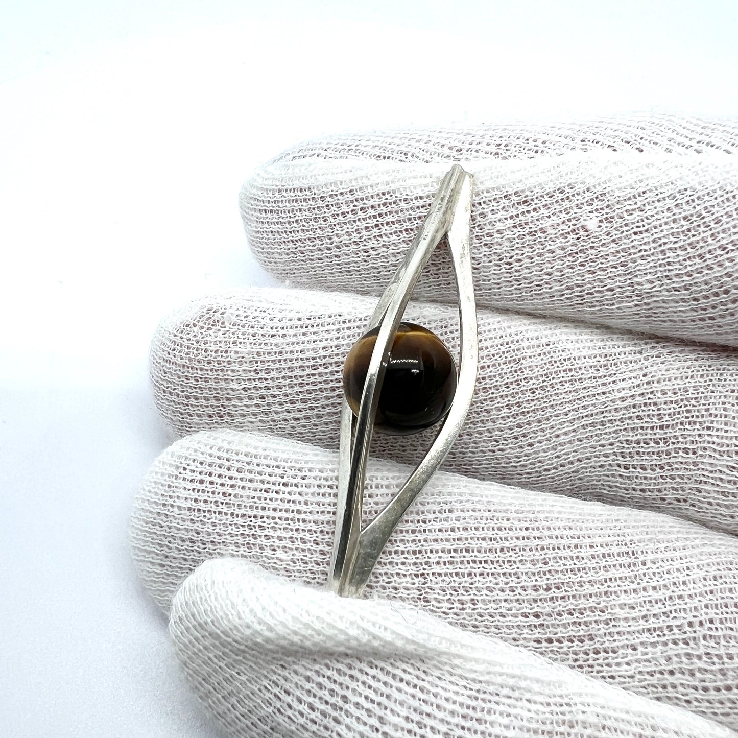 Elis Kauppi, Kupittaan Kulta Finland 1962. Vintage Solid Silver Tiger's Eye Pendant.