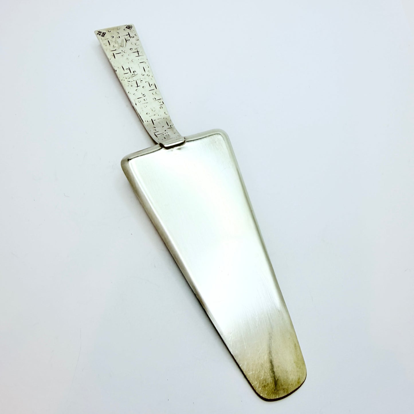 Walter Kramer for Georg Kramer. Fischland Germany Art Deco Silver Amber Cake Server