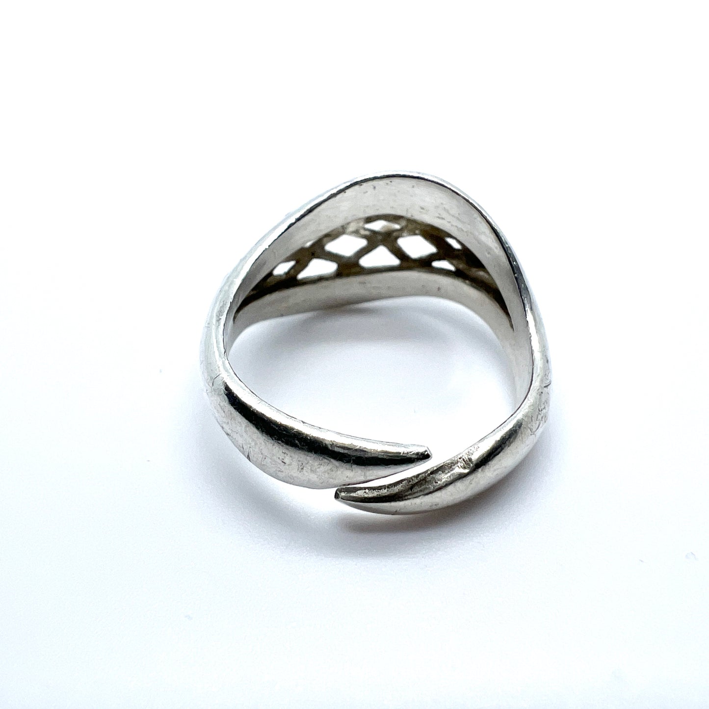 Theresia Hvorslev, Sweden 1987. Vintage Sterling Silver Ring. Signed.