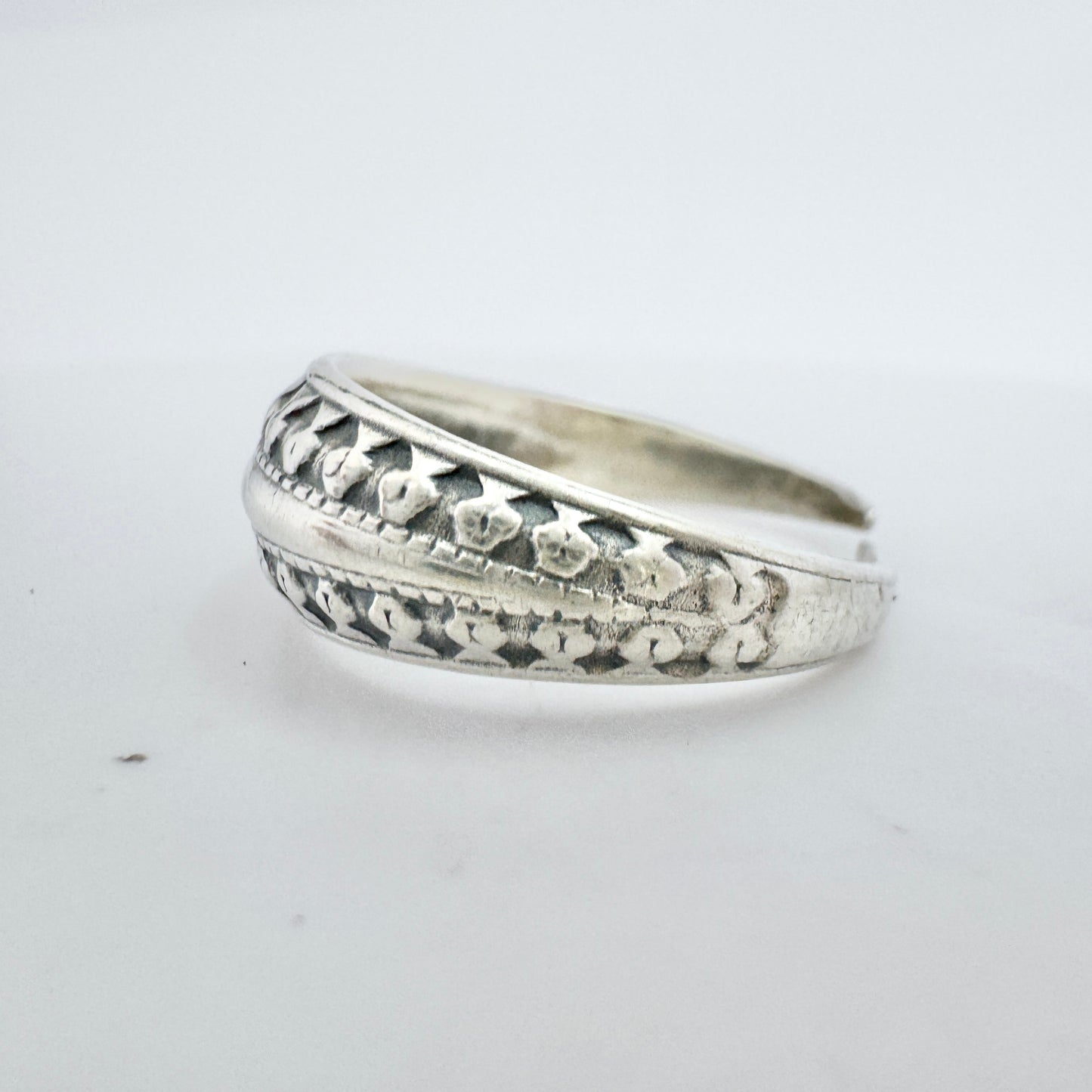 Vintage Solid Silver Viking Copy Adjustable Size Ring.