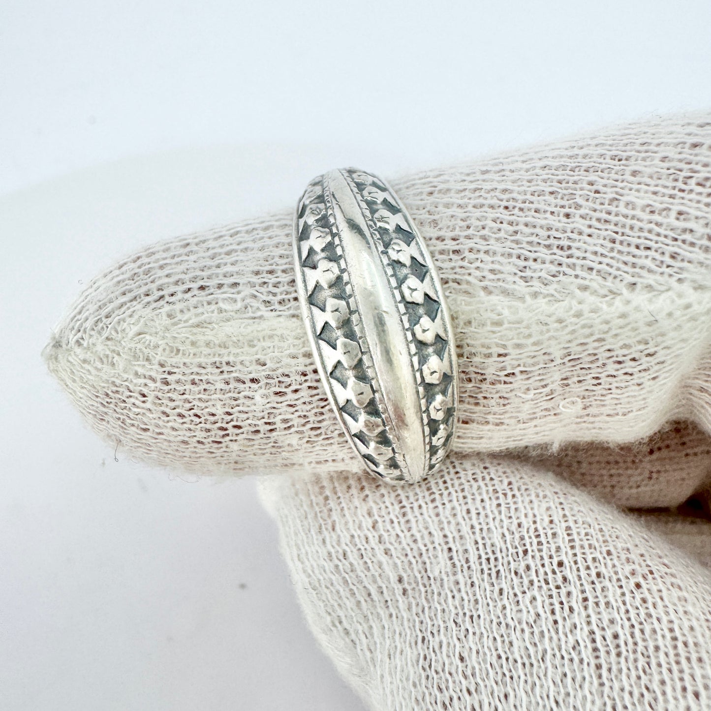 Vintage Solid Silver Viking Copy Adjustable Size Ring.