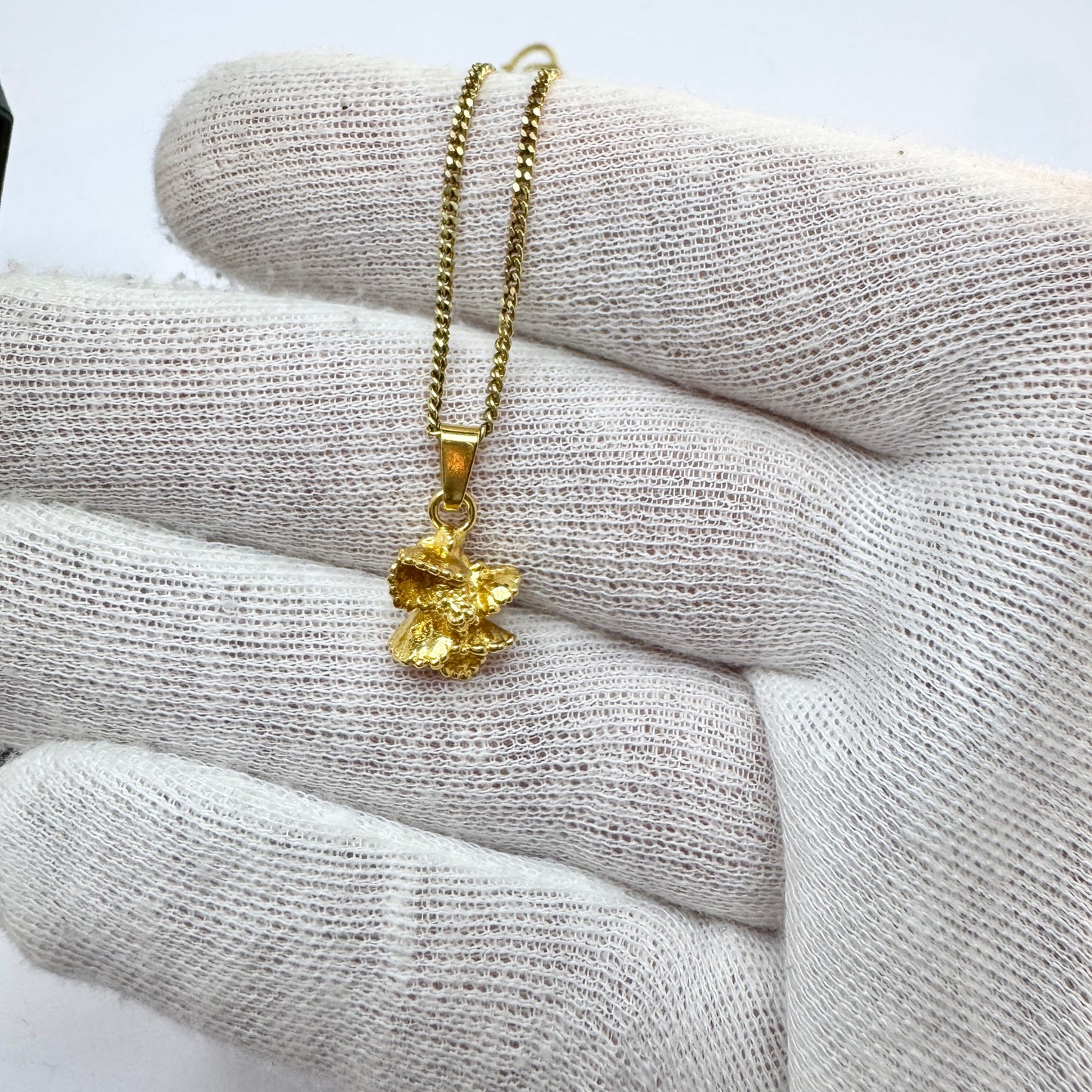 Flora Danica, Denmark. Vintage Gold Gilt Sterling Silver Pendant Necklace.